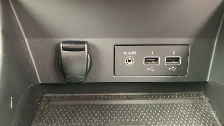 Renault Captur 1.3 TCE 140 Iconic 5dr Petrol Hatchback